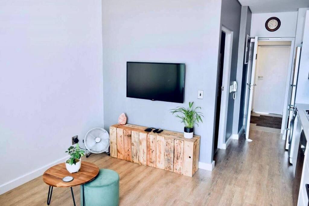 Stunning Studio Apartment In Cbd Le Cap Extérieur photo